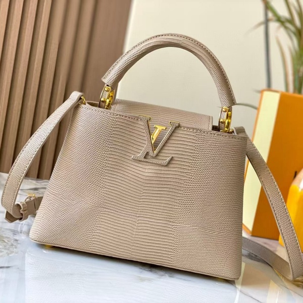 LOUIS VUITTON  Capucines M99528 27CM 루이비통 토트백