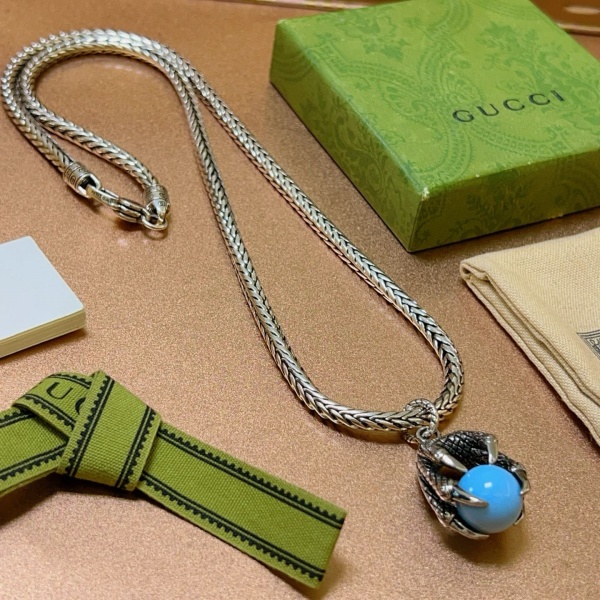 GUCCI   Anger Forest  구찌  목걸이