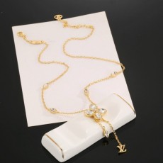 LOUIS VUITTON   루이비통  목걸이