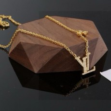 LOUIS VUITTON   루이비통  목걸이