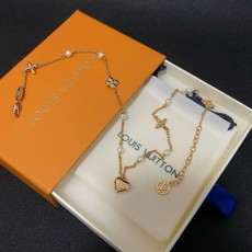 LOUIS VUITTON   루이비통  목걸이