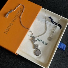 LOUIS VUITTON  루이비통  목걸이