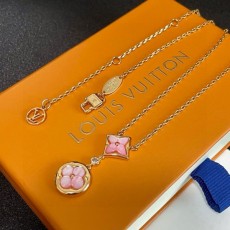 LOUIS VUITTON  루이비통  목걸이