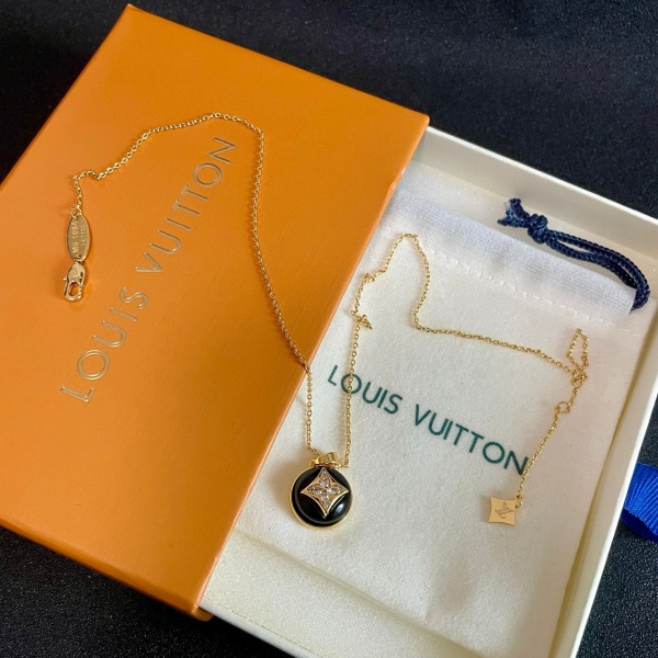 LOUIS VUITTON  루이비통  목걸이