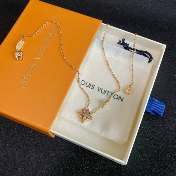 LOUIS VUITTON  루이비통  목걸이