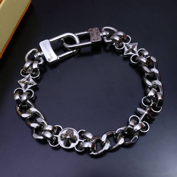LOUIS VUITTON   루이비통  팔찌