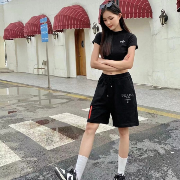 PRADA   프라다   반바지  남녀공용