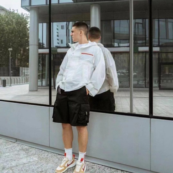 PRADA   프라다   반바지  남녀공용