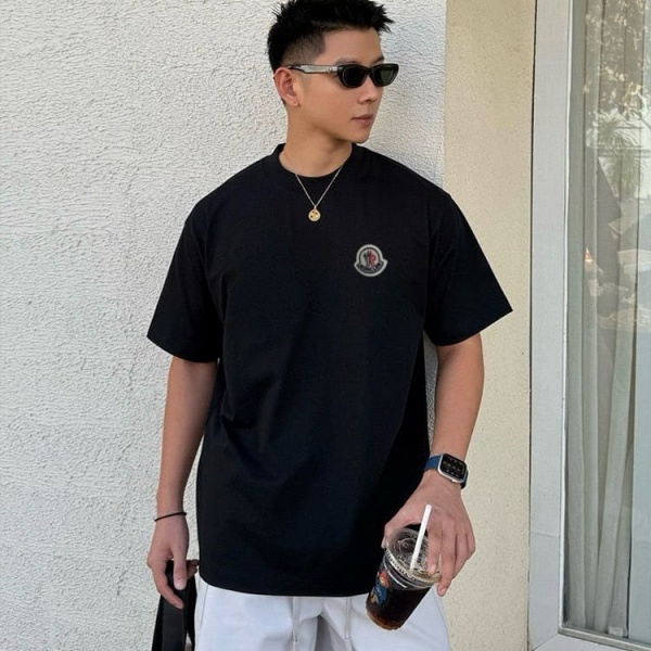 MONCLER  몽클레어  반팔티  남녀공용