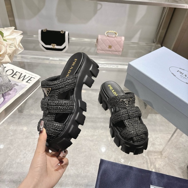 PRADA   프라다   슬리퍼