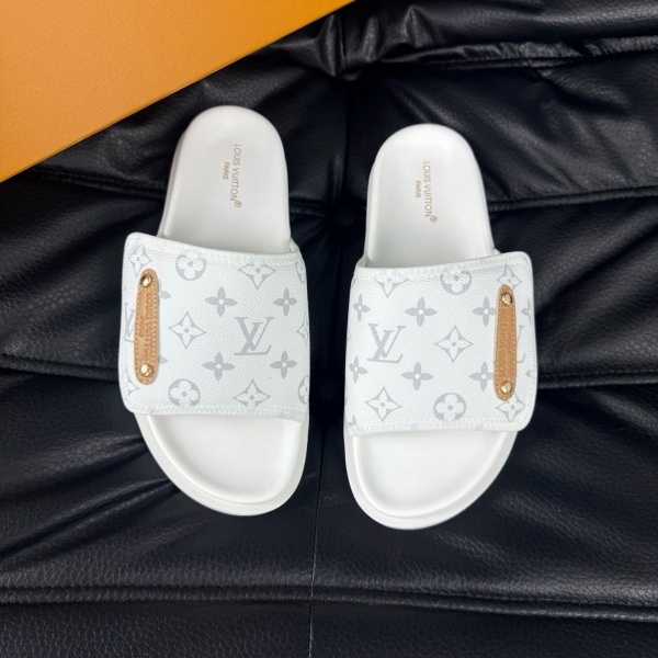 LOUIS VUITTON   루이비통   슬리퍼