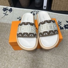 LOUIS VUITTON  루이비통   슬리퍼