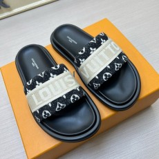 LOUIS VUITTON  루이비통   슬리퍼