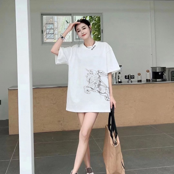 BURBERRY   버버리  반팔티  남녀공용