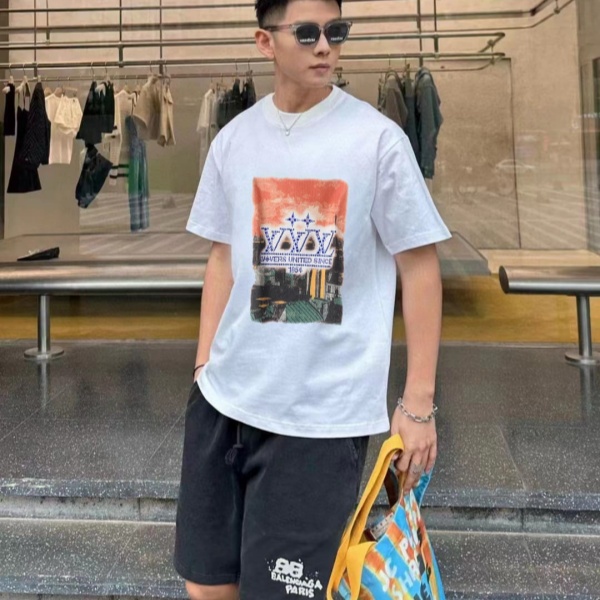 LOUIS VUITTON   루이비통   반팔티  남녀공용