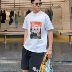 LOUIS VUITTON   루이비통   반팔티  남녀공용