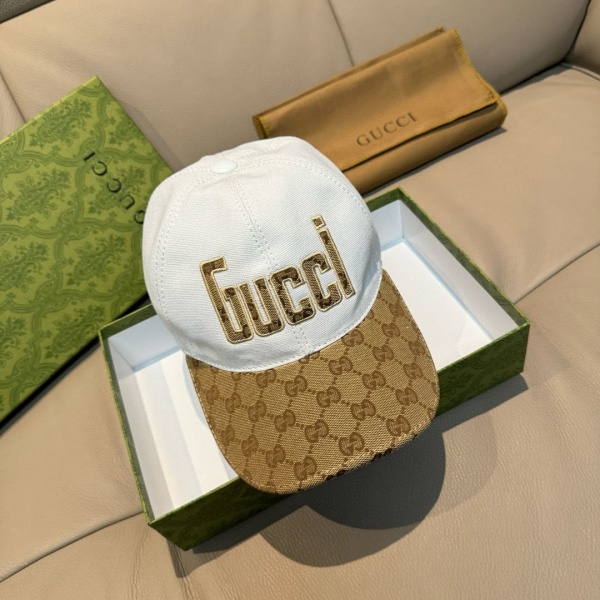 GUCCI  구찌  볼캡 모자