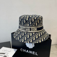 DIOR  디올 사파리모자
