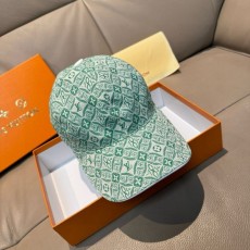 LOUIS VUITTON  루이비통  볼캡  모자