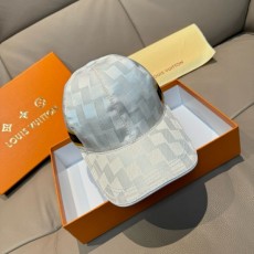 LOUIS VUITTON  루이비통  볼캡  모자