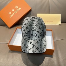 LOUIS VUITTON  루이비통  볼캡  모자