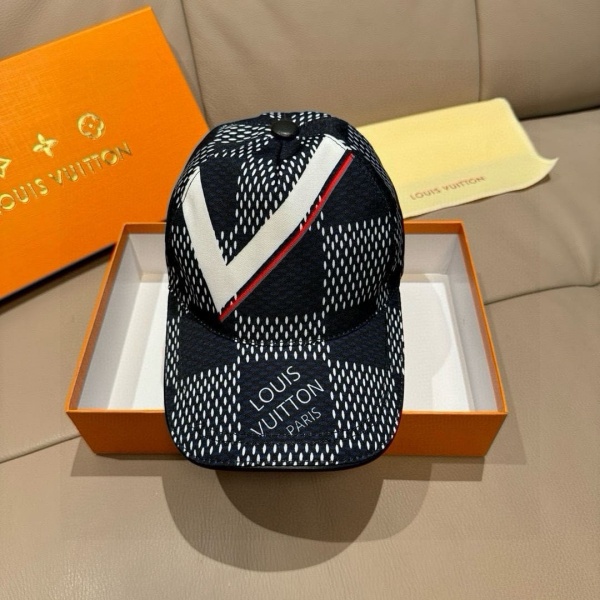 LOUIS VUITTON  루이비통  볼캡  모자