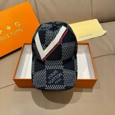 LOUIS VUITTON  루이비통  볼캡  모자