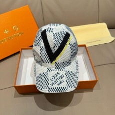 LOUIS VUITTON  루이비통  볼캡  모자