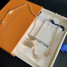 LOUIS VUITTON 루이비통 목걸이