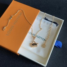 LOUIS VUITTON 루이비통 목걸이